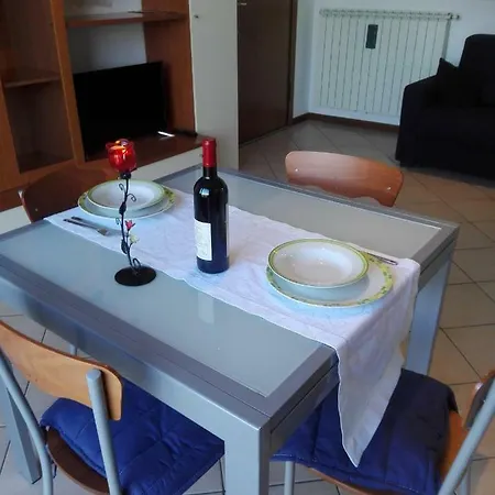 Casa Di Marghi Apartment *